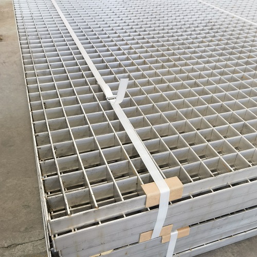 如何辨別劣質(zhì)鋼格板？看這4個(gè)細(xì)節(jié)，避免安全隱患