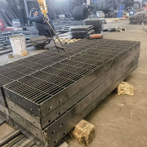 線上線下選購鋼格柵，這些差異不了解要吃大虧