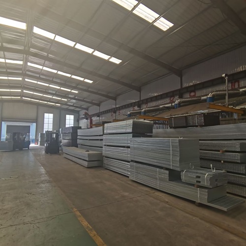 工業(yè)平臺鋼格柵方案：高承重與穩(wěn)定性的完美方案