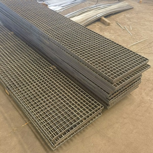 為什么說(shuō)鋼格柵是工程建設(shè)的 “全能選手”？