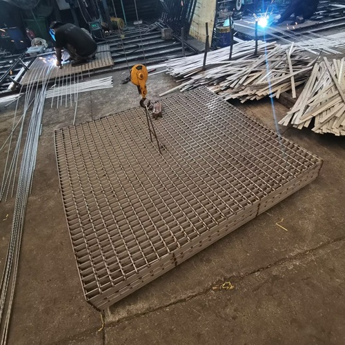 從工業(yè)到藝術，鋼格柵正在成為設計師的新寵