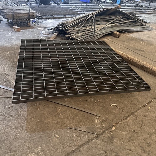 鋼格柵板為什么越來(lái)越受工程項(xiàng)目歡迎