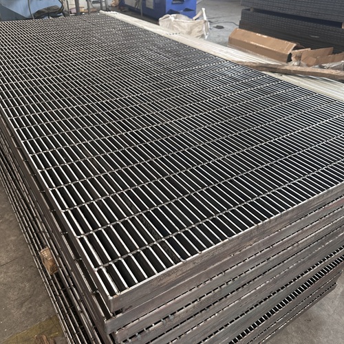 鋼格板采購只看價(jià)格？90%的人栽在這一點(diǎn)上