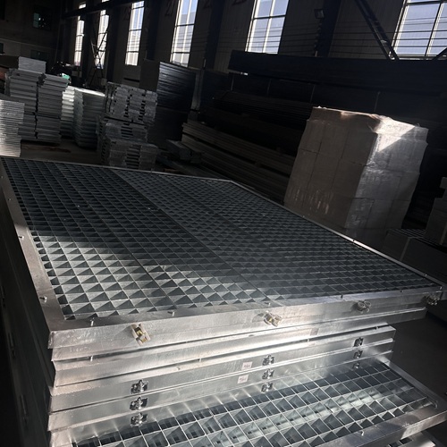 鋼格板選型別只看價(jià)格，這4個(gè)硬指標(biāo)才關(guān)鍵